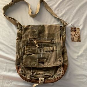Triple 5 Soul Crossbody/Messenger Bag